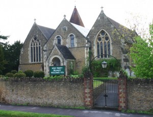 Holy Trinity, Bramley, Eric Hill, Geograph